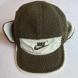 Nike Fly Winterized Unstructured Outdoor Cap Size S/M NWT Ear Flaps Fleece Green